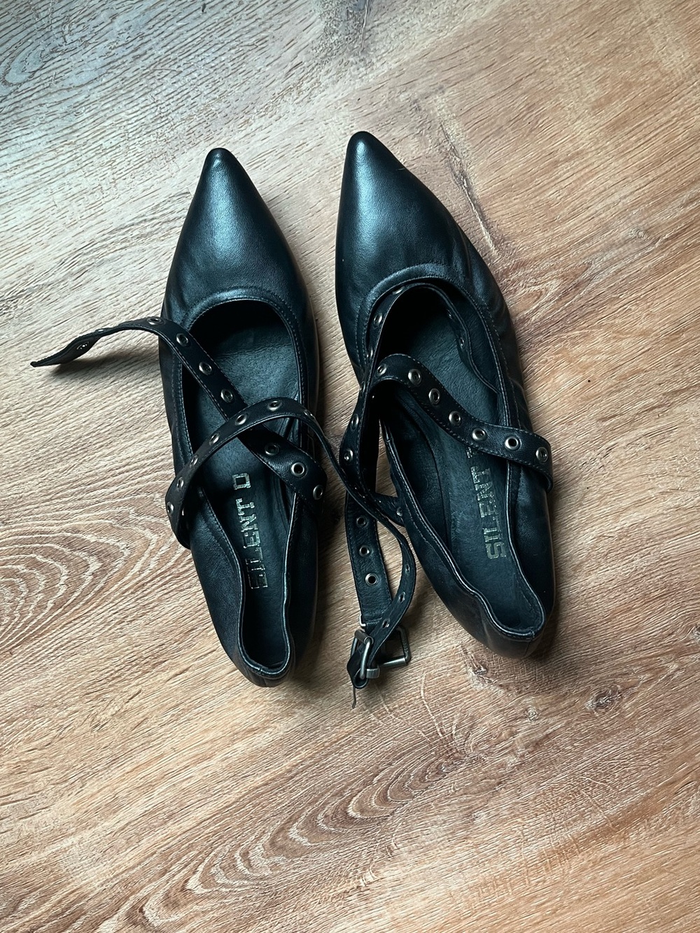 Studded Ankle-Strap Pointed Flats - Black